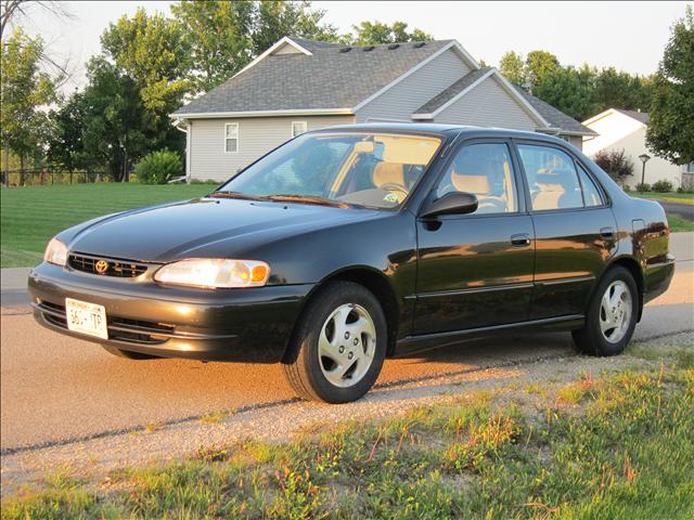 1999 Toyota Corolla Premium AWD W/3rd Row