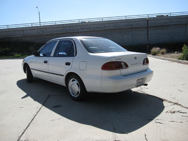 2000 Toyota Corolla Unknown