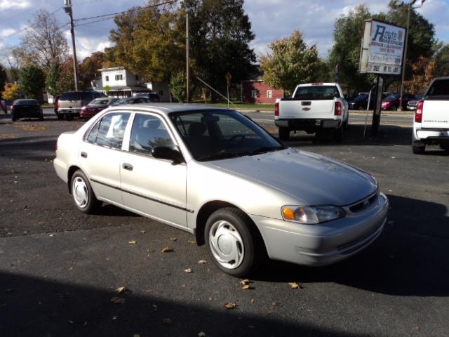 2000 Toyota Corolla EXT LS 2WD