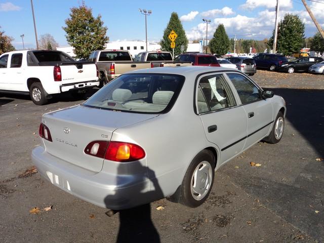 2000 Toyota Corolla EXT LS 2WD