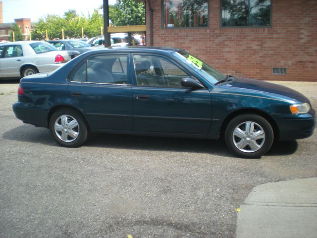 2000 Toyota Corolla SEL Sport Utility 4D