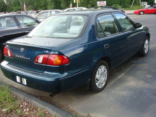 2000 Toyota Corolla EXT LS 2WD