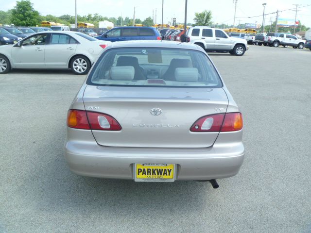 2000 Toyota Corolla EXT LS 2WD