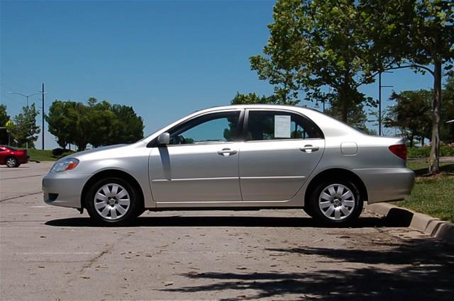 2003 Toyota Corolla SEL Sport Utility 4D