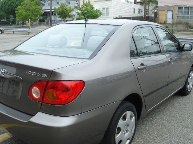 2004 Toyota Corolla SEL Sport Utility 4D