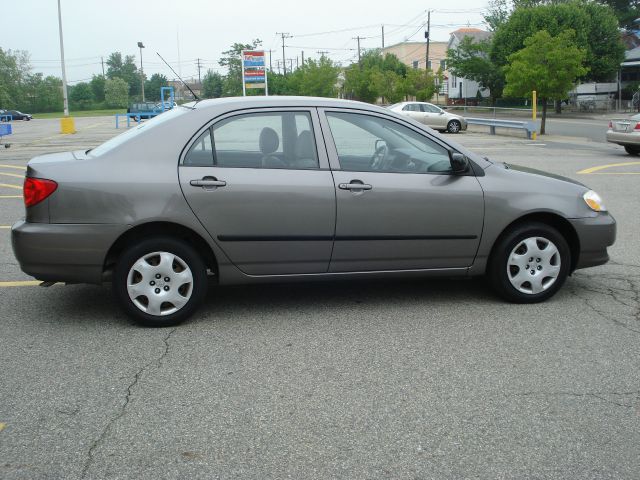 2004 Toyota Corolla SEL Sport Utility 4D