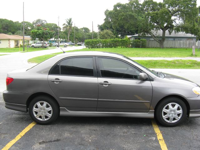 2004 Toyota Corolla XR