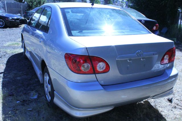 2005 Toyota Corolla XR