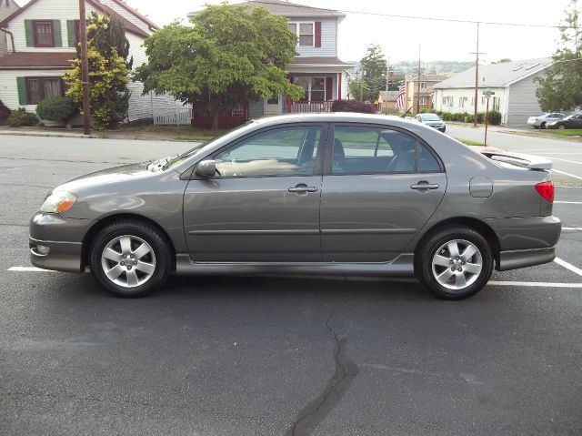 2005 Toyota Corolla XR