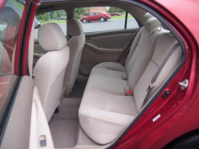 2005 Toyota Corolla SEL Sport Utility 4D