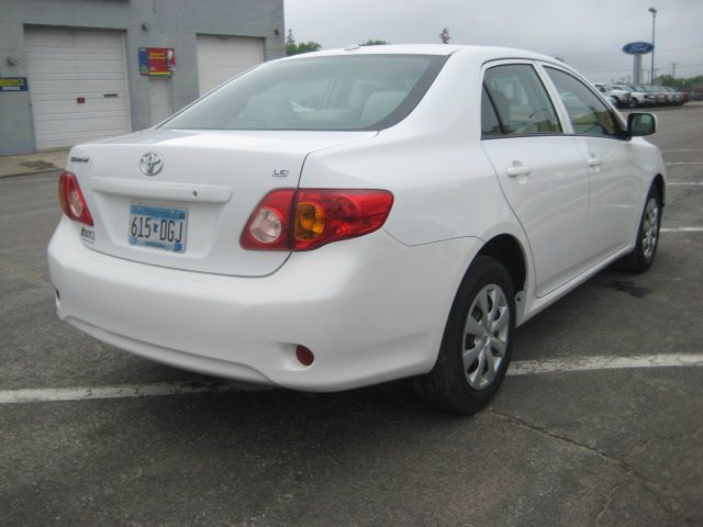 2009 Toyota Corolla Supercab Flareside XL