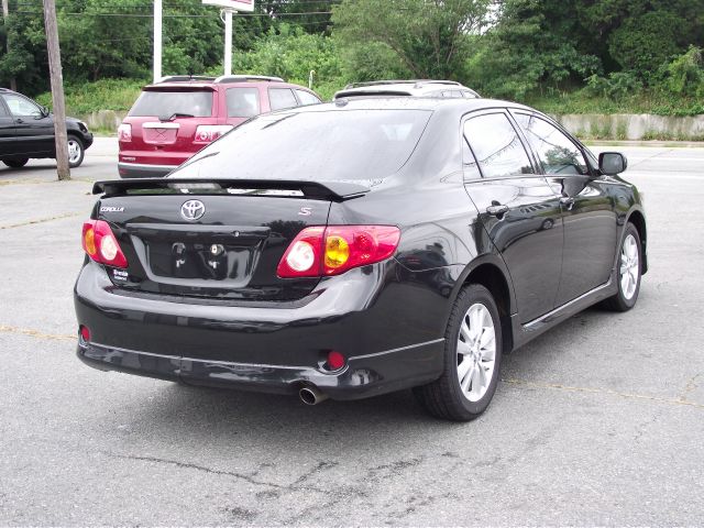 2009 Toyota Corolla Supercab Flareside XL