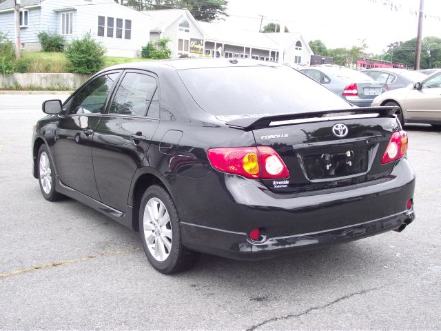 2009 Toyota Corolla Supercab Flareside XL