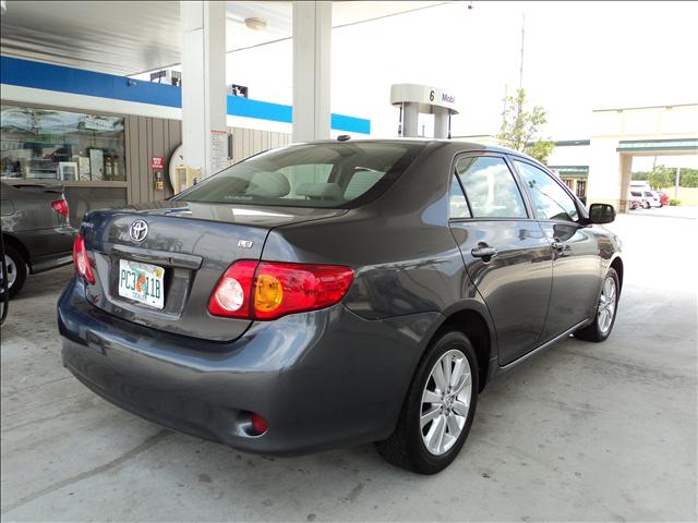 2009 Toyota Corolla C230 W/amg Sport Package