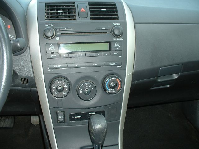 2009 Toyota Corolla Supercab Flareside XL