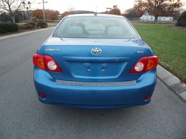 2009 Toyota Corolla 4drx-cablongbox