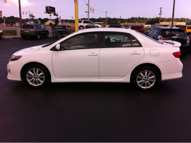 2009 Toyota Corolla Supercab Flareside XL