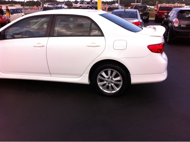 2009 Toyota Corolla Supercab Flareside XL