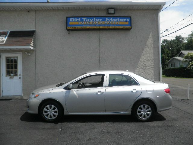 2009 Toyota Corolla Supercab Flareside XL