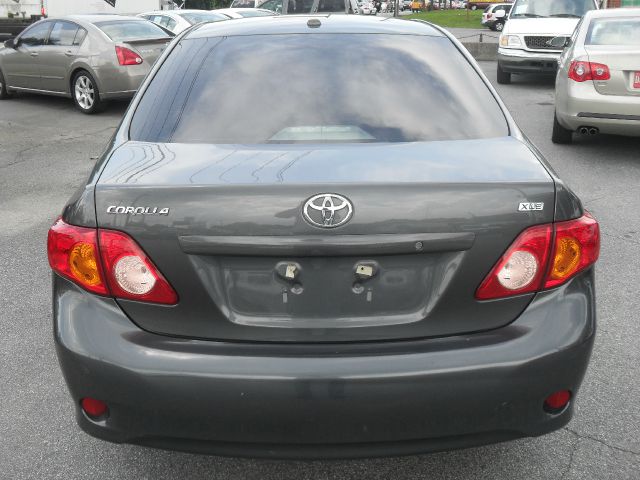 2009 Toyota Corolla 4drx-cablongbox