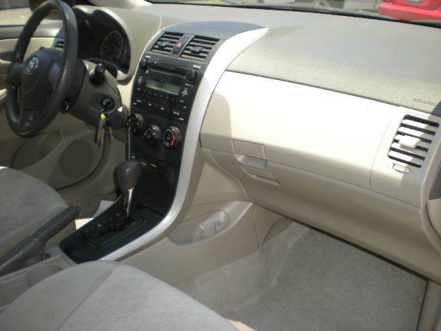 2009 Toyota Corolla Supercab Flareside XL