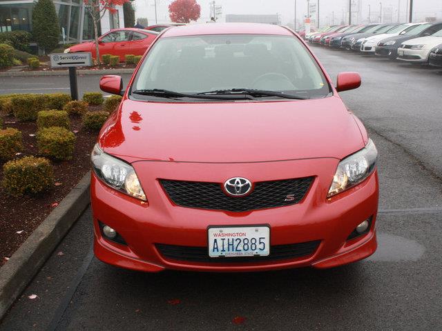 2010 Toyota Corolla 2500 Extended CAB 4X4