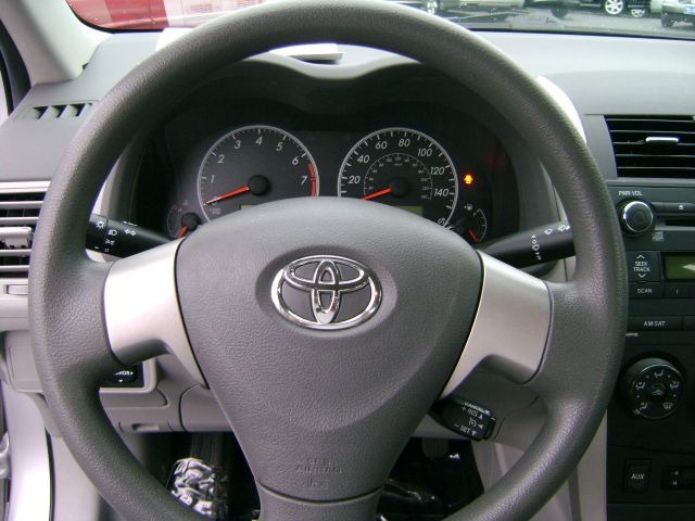 2010 Toyota Corolla Supercab Flareside XL