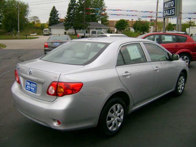 2010 Toyota Corolla Supercab Flareside XL