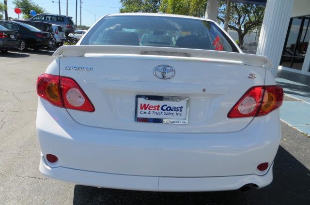 2010 Toyota Corolla XR