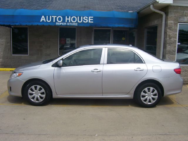 2010 Toyota Corolla Supercab Flareside XL