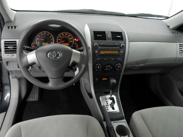 2010 Toyota Corolla Supercab Flareside XL