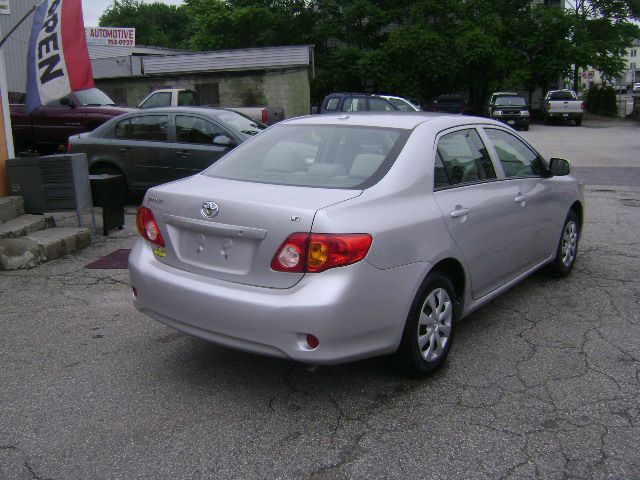 2010 Toyota Corolla Supercab Flareside XL