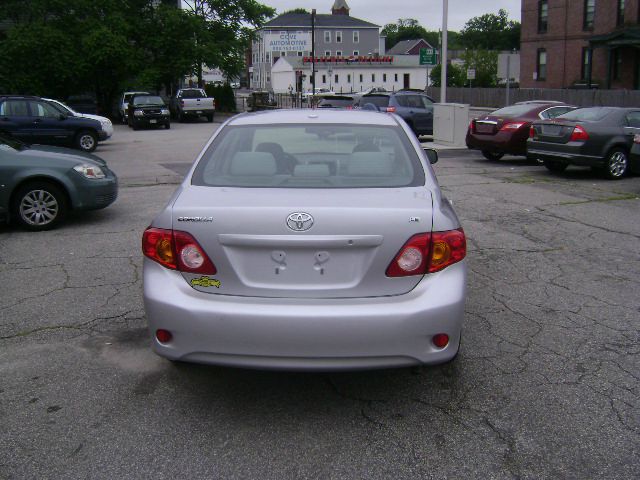 2010 Toyota Corolla Supercab Flareside XL