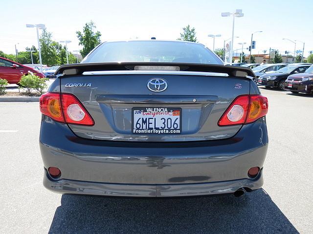 2010 Toyota Corolla 2dr Cabriolet AMG