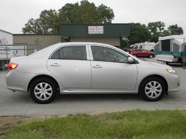 2010 Toyota Corolla Supercab Flareside XL