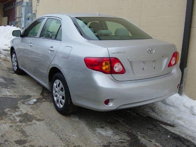 2010 Toyota Corolla Supercab Flareside XL