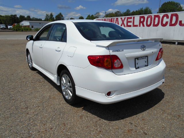 2010 Toyota Corolla Supercab Flareside XL