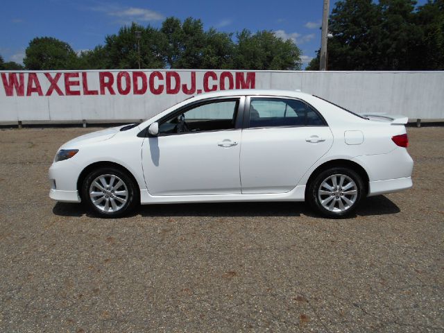 2010 Toyota Corolla Supercab Flareside XL