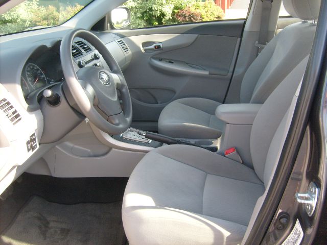 2010 Toyota Corolla Supercab Flareside XL