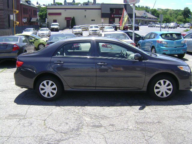 2010 Toyota Corolla Supercab Flareside XL