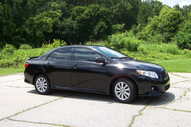 2010 Toyota Corolla SE LE Xe4x4