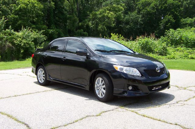 2010 Toyota Corolla SE LE Xe4x4