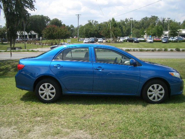 2010 Toyota Corolla Supercab Flareside XL