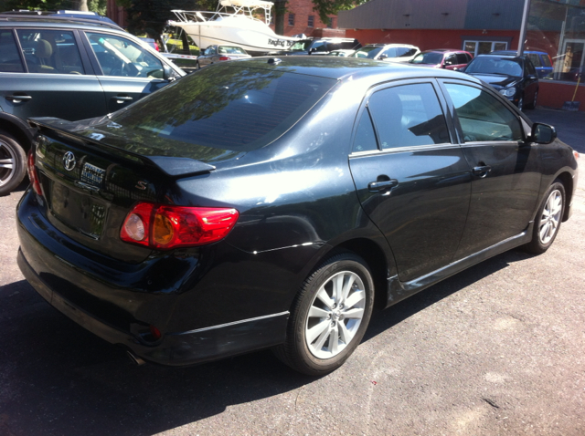 2010 Toyota Corolla Supercab Flareside XL