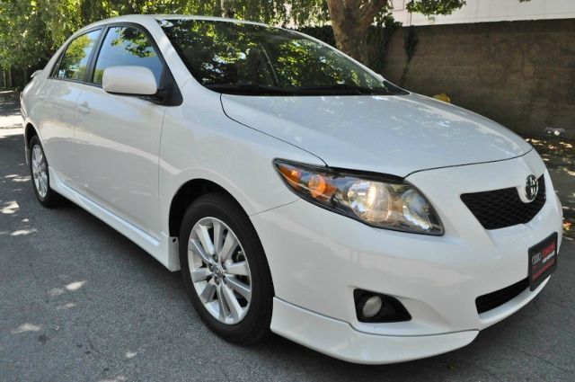 2010 Toyota Corolla Supercab Flareside XL