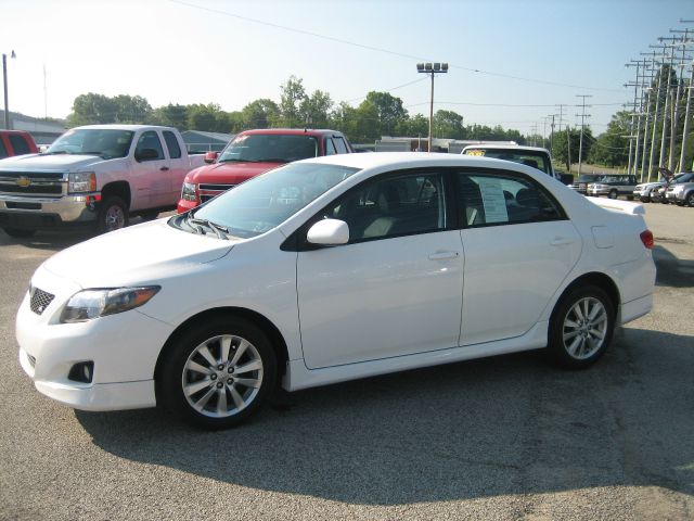 2010 Toyota Corolla Supercab Flareside XL