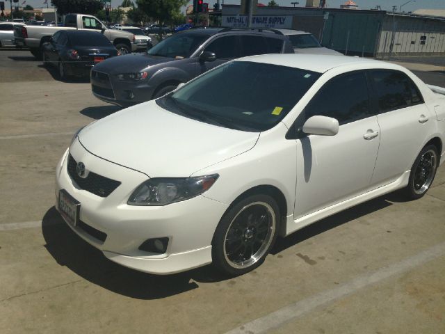 2010 Toyota Corolla Supercab Flareside XL