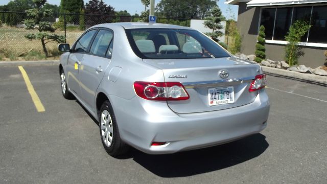 2011 Toyota Corolla Supercab Flareside XL