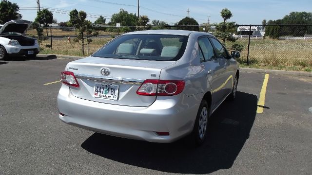 2011 Toyota Corolla Supercab Flareside XL