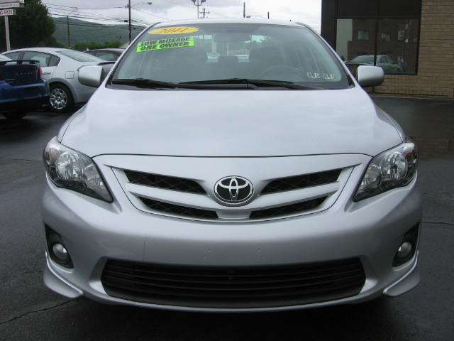 2011 Toyota Corolla Supercab Flareside XL